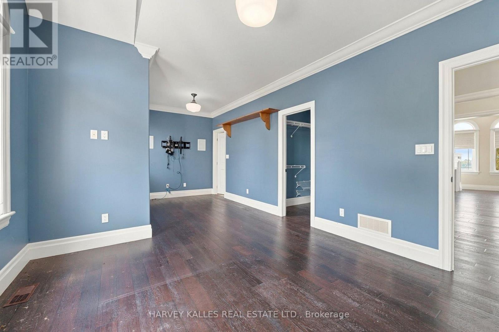 7472 Ashburn Road Property Photo 28