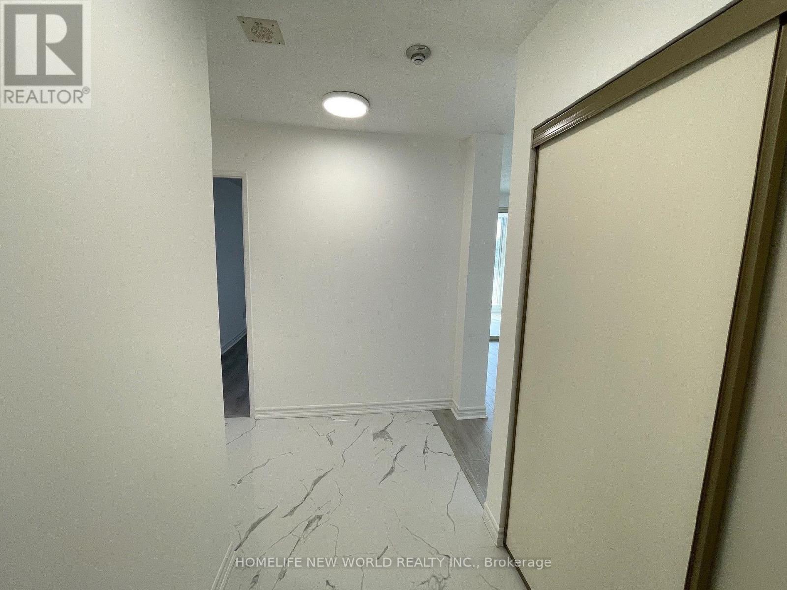 413 - 30 Thunder Grove Property Photo 11