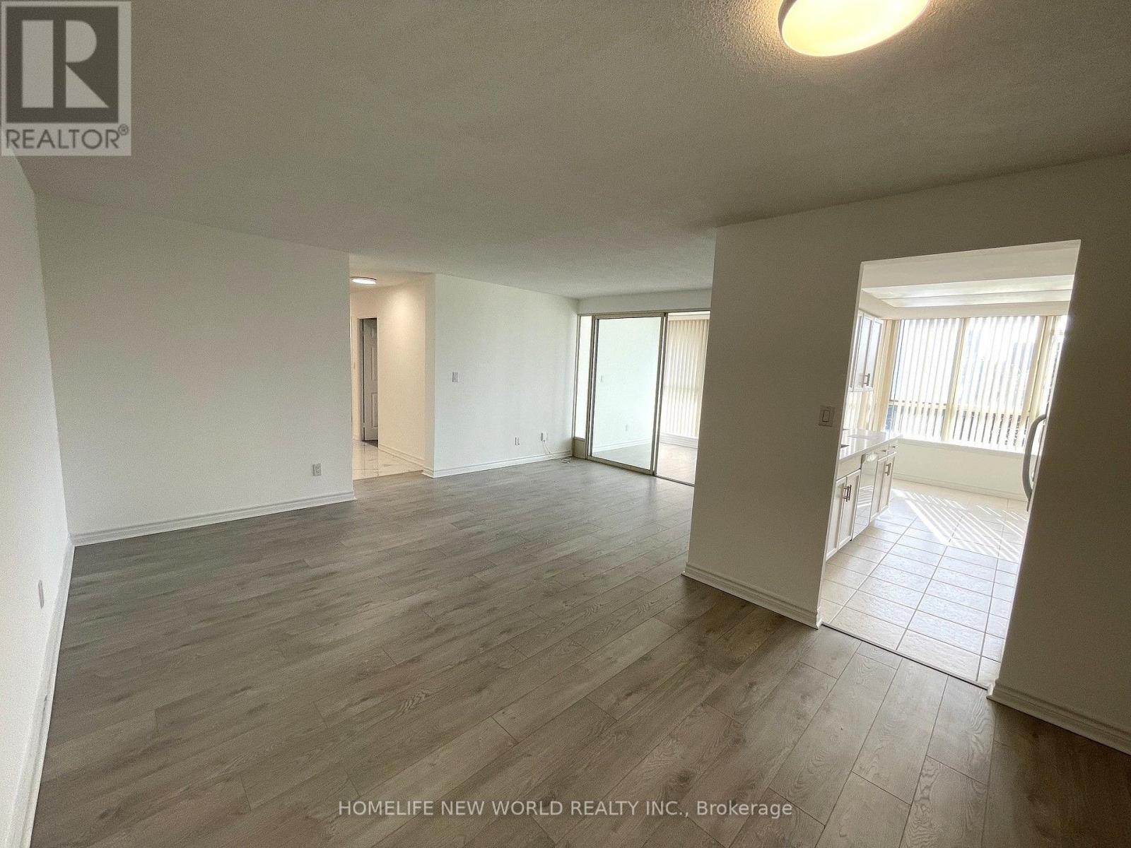 413 - 30 Thunder Grove Property Photo 14