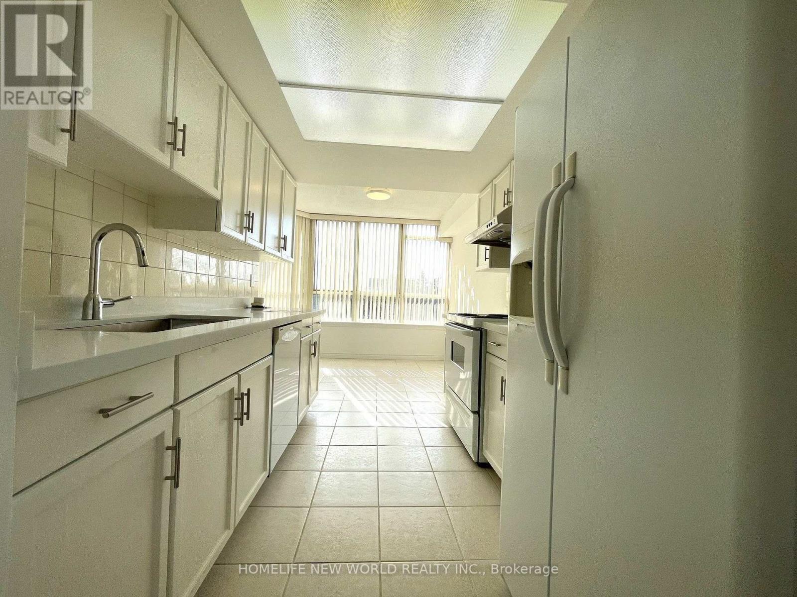 413 - 30 Thunder Grove Property Photo 15