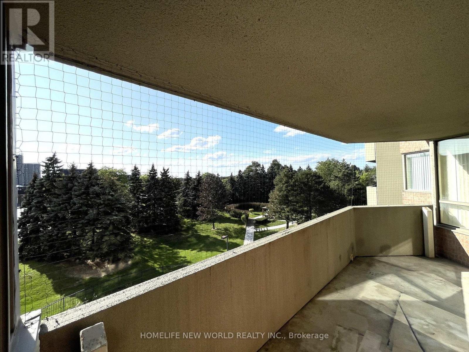413 - 30 Thunder Grove Property Photo 35