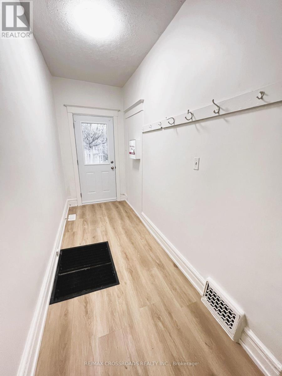82 Curzon Street Property Photo 2