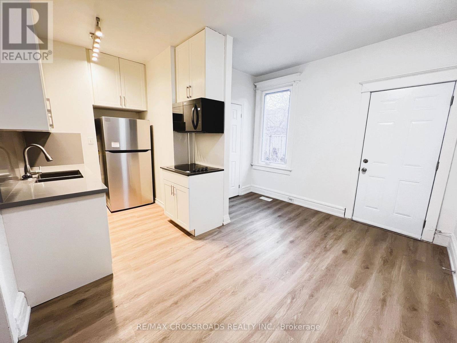 82 Curzon Street Property Photo 6