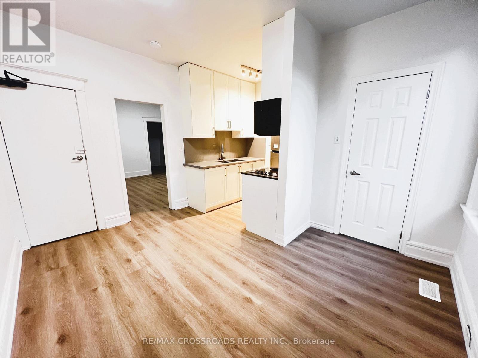82 Curzon Street Property Photo 7