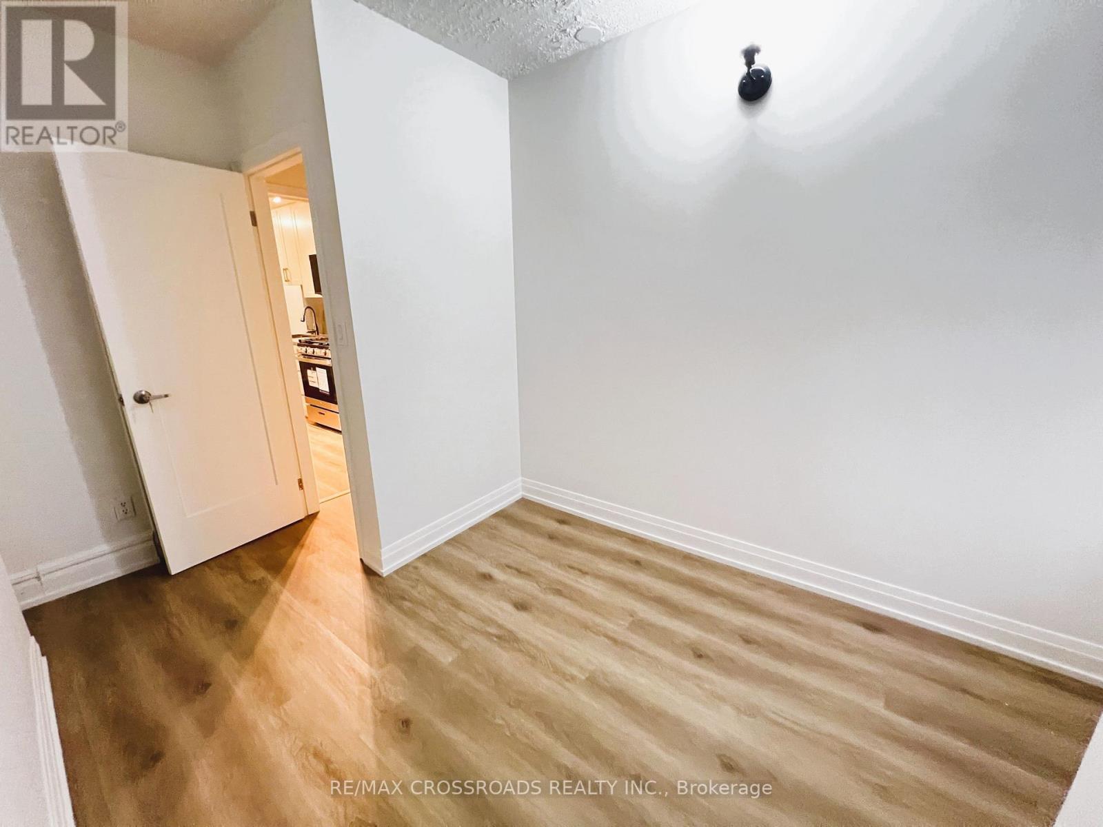 82 Curzon Street Property Photo 21