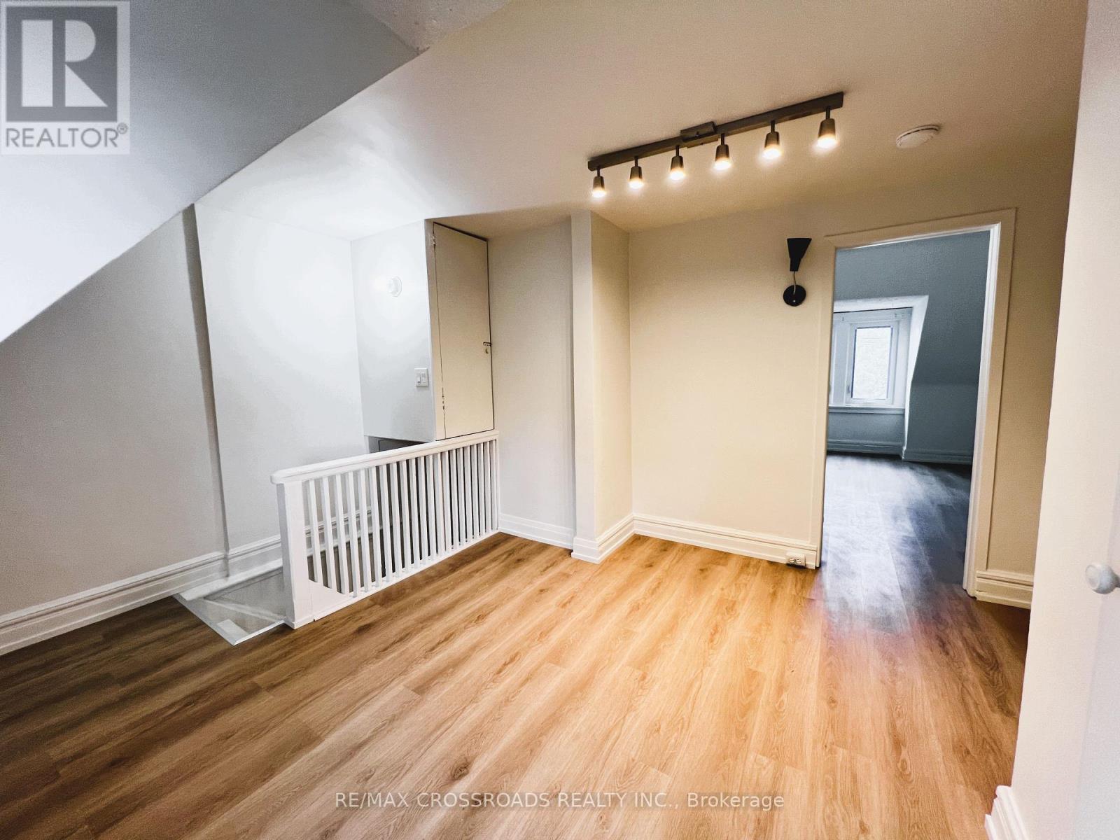 82 Curzon Street Property Photo 26