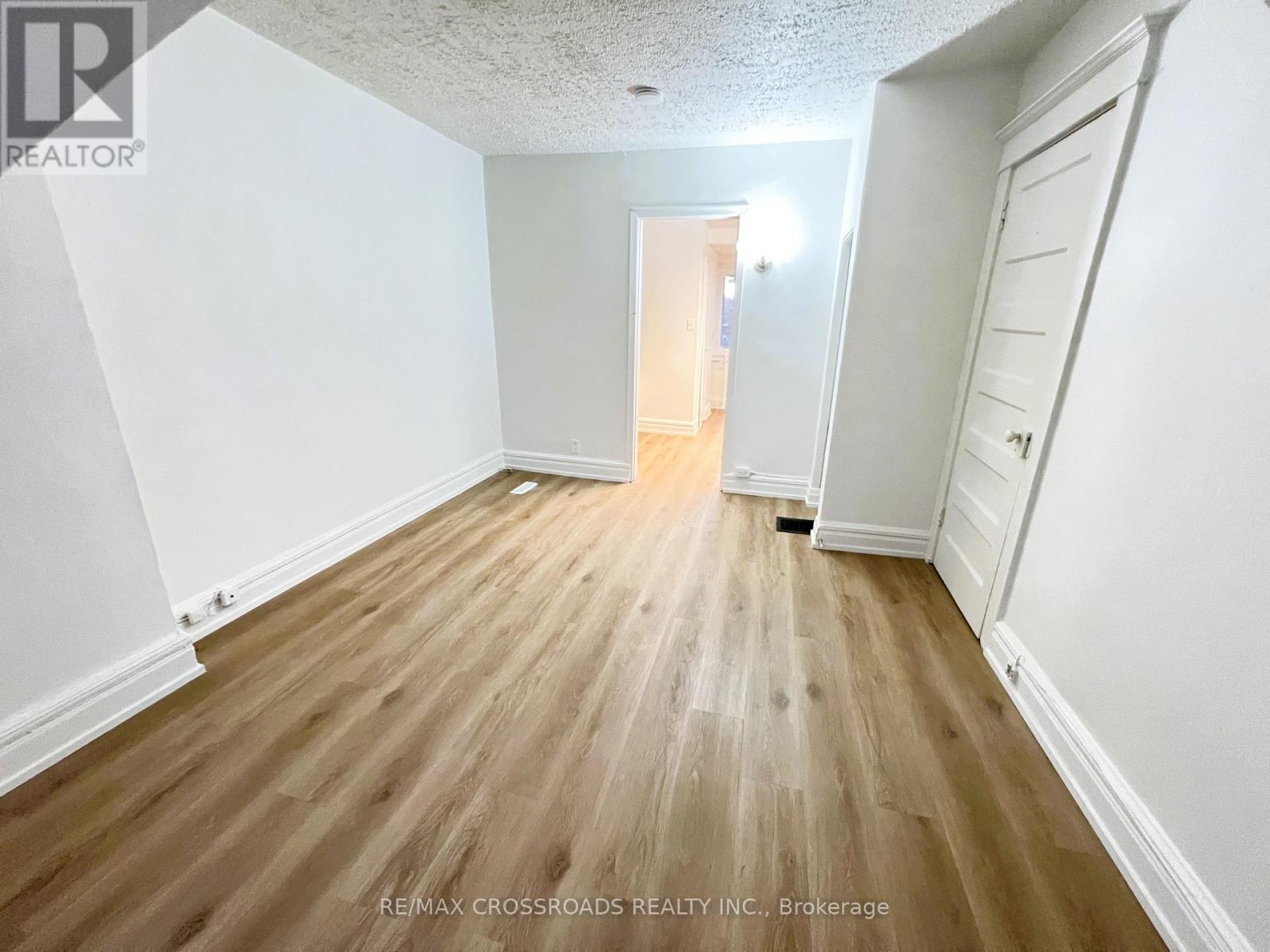 82 Curzon Street Property Photo 29
