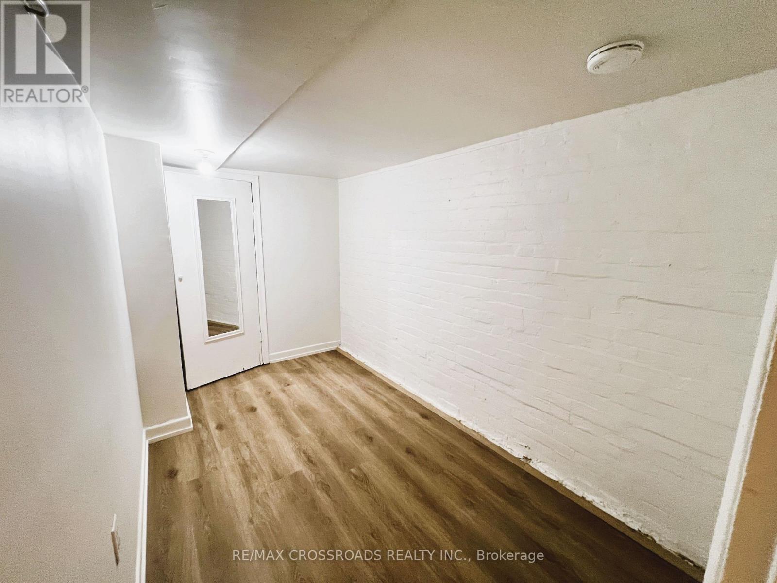 82 Curzon Street Property Photo 34