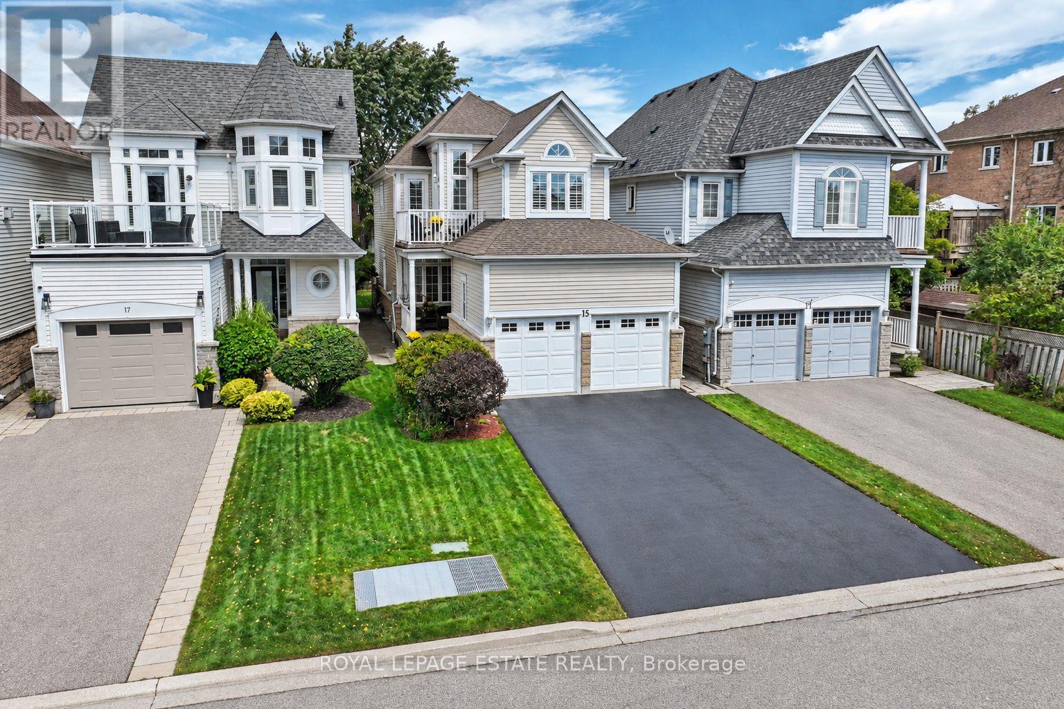 15 Waterbridge Way Property Photo 1