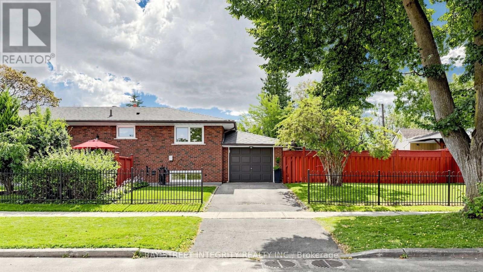 28 Ashdean Drive Property Photo 1