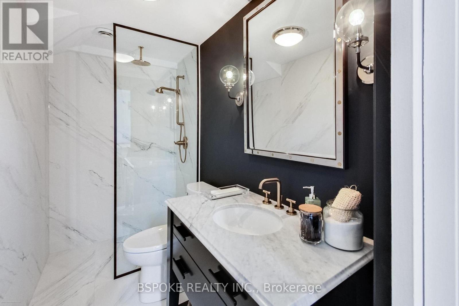 578 Kingston Road W Property Photo 19
