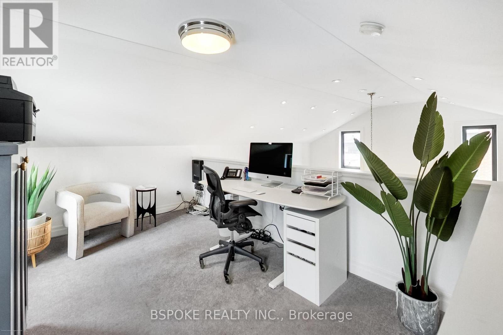 578 Kingston Road W Property Photo 34