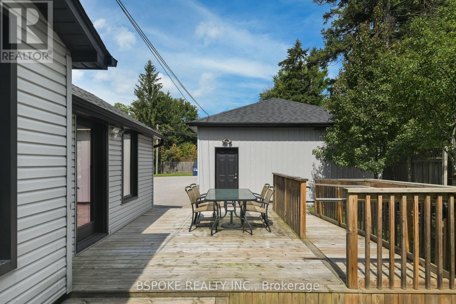 578 Kingston Road W Property Photo 38