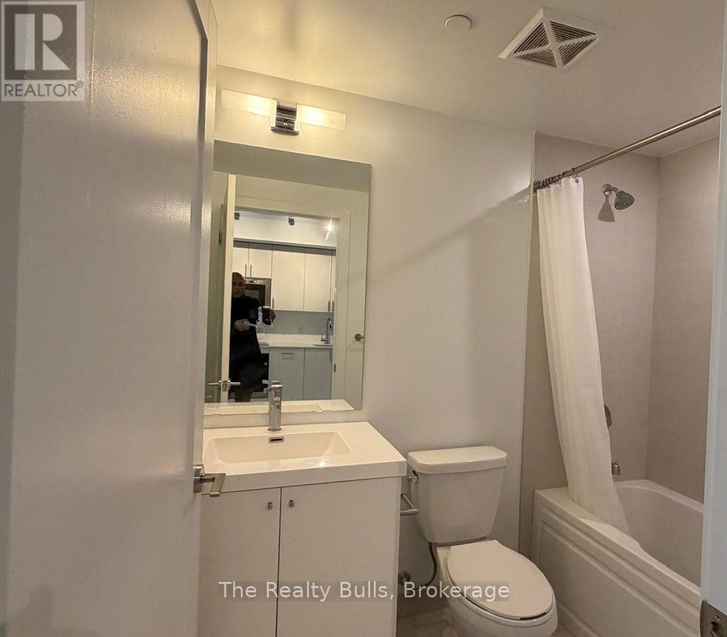 235 - 2545 Simcoe Street N Property Photo 9