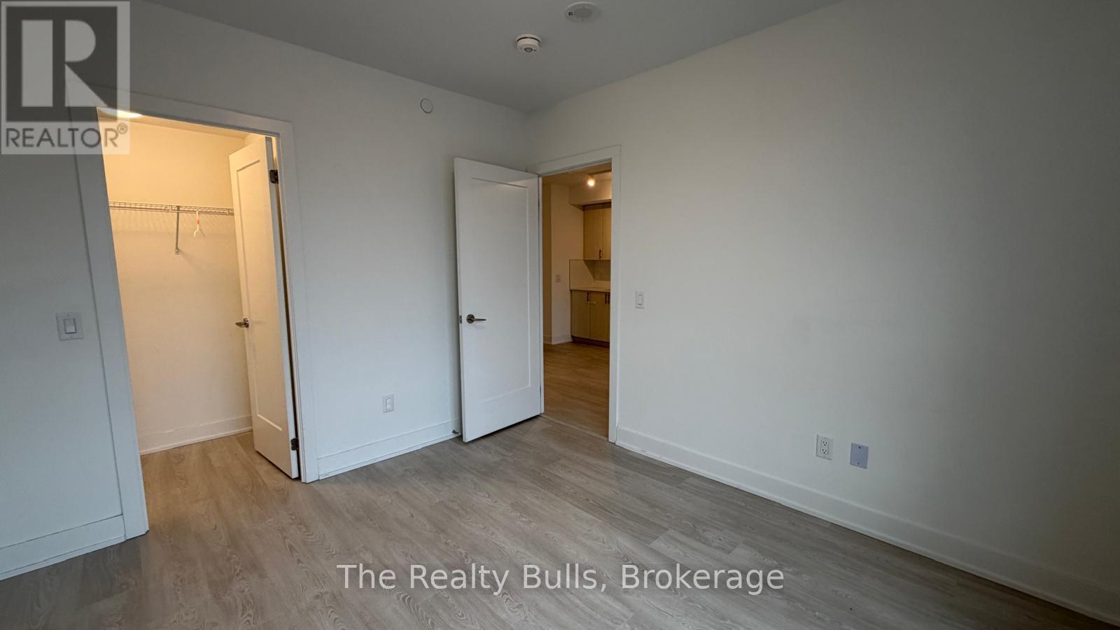 235 - 2545 Simcoe Street N Property Photo 13