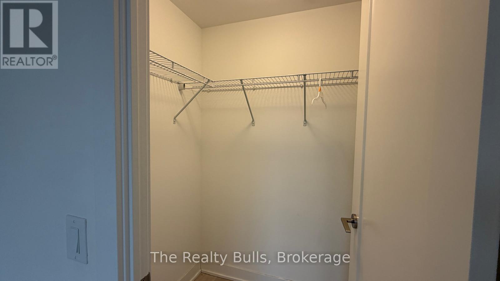 235 - 2545 Simcoe Street N Property Photo 16