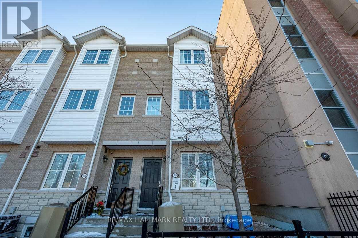 3757a St Clair Avenue E Property Photo 1
