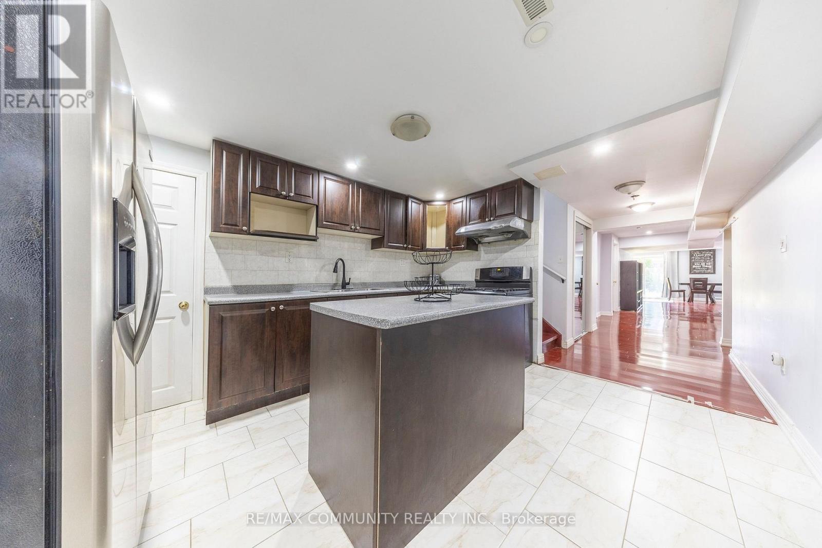 Bsmt - 72 Lampman Drive Property Photo 8