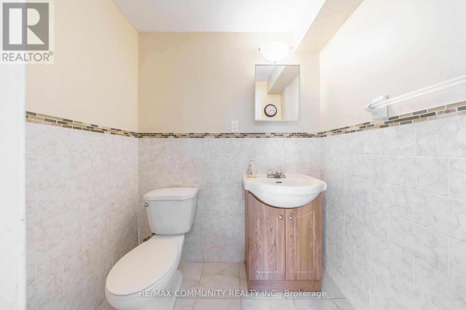 Bsmt - 72 Lampman Drive Property Photo 21