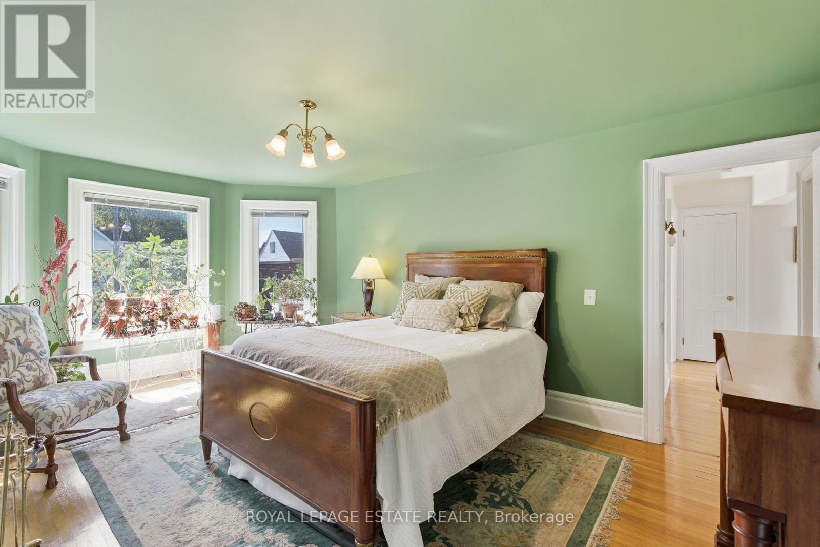 14 Lyall Avenue Property Photo 27