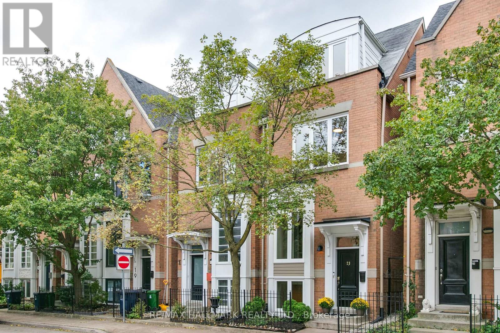 23 MACPHAIL AVENUE
