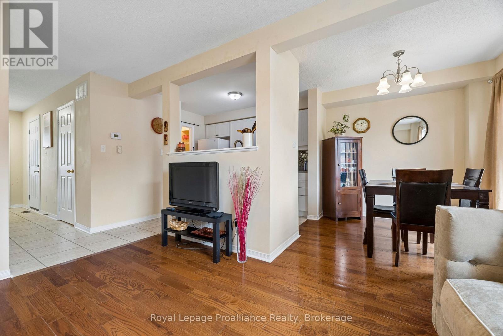 61 - 1119 Ormond Drive Property Photo 8