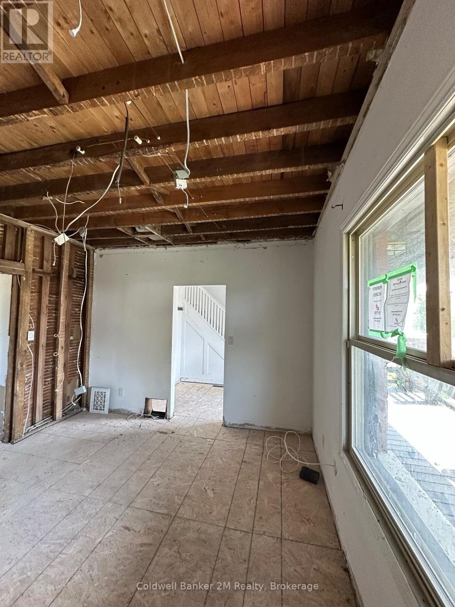 386 Pine Avenue Property Photo 7