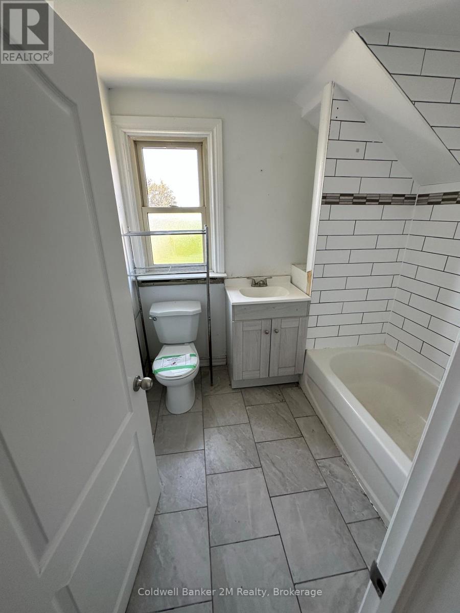 386 Pine Avenue Property Photo 13
