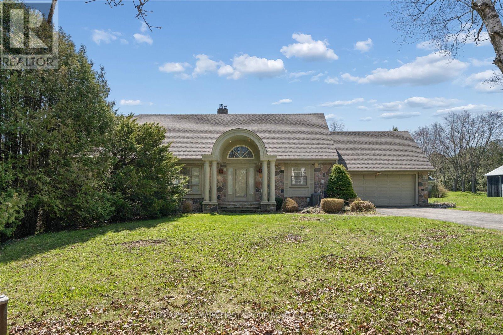 525 Myrtle Road W Property Photo