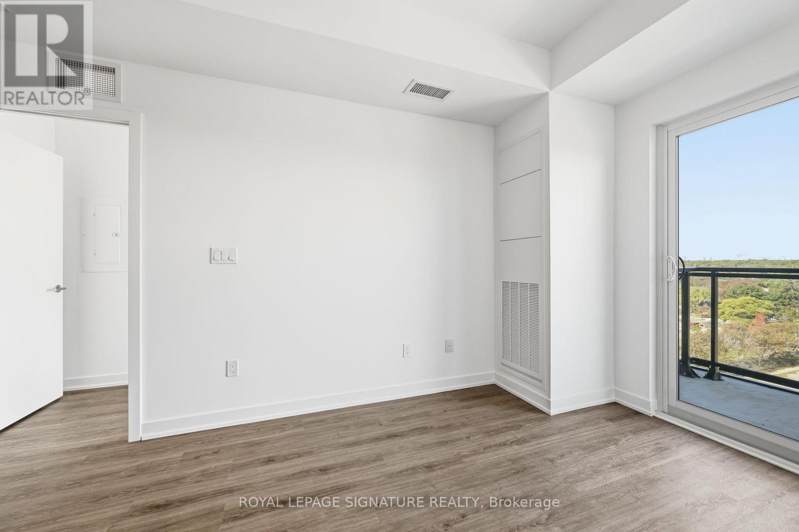 904 - 4569 Kingston Road Property Photo 15