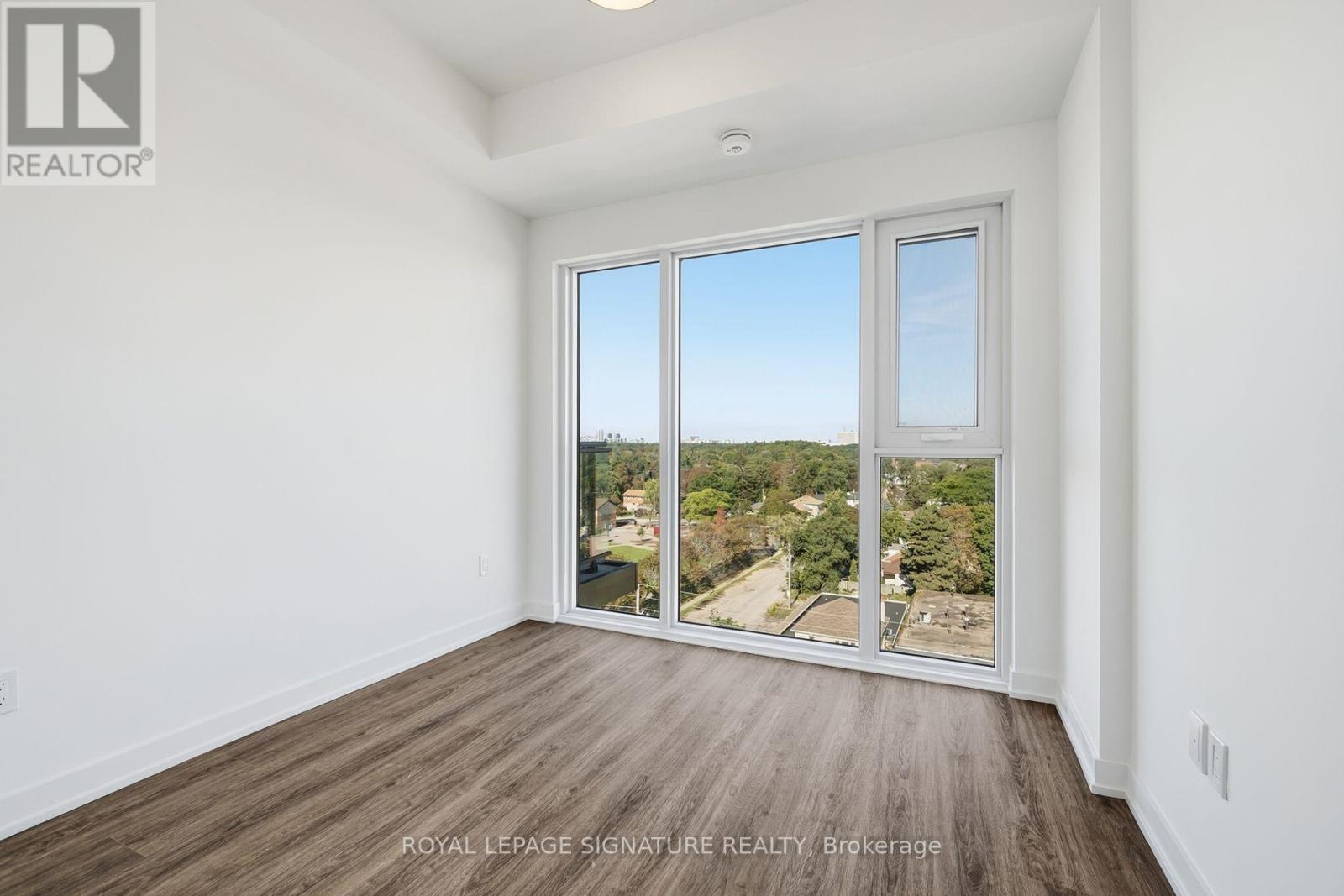 904 - 4569 Kingston Road Property Photo 17