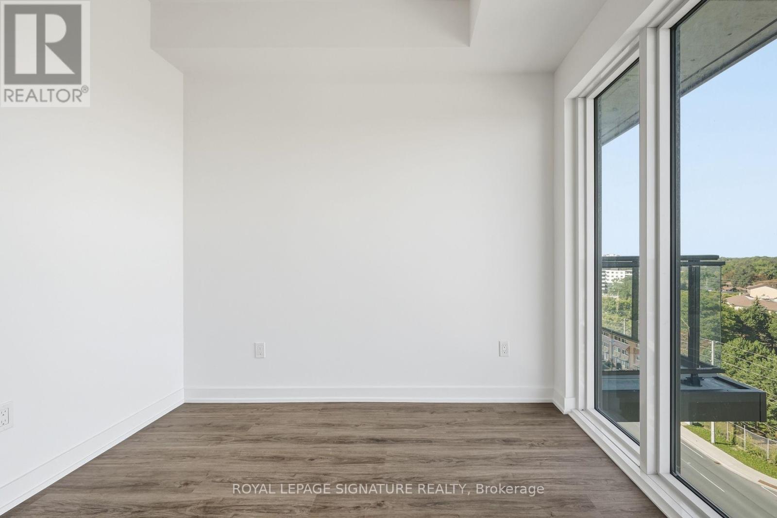 904 - 4569 Kingston Road Property Photo 19