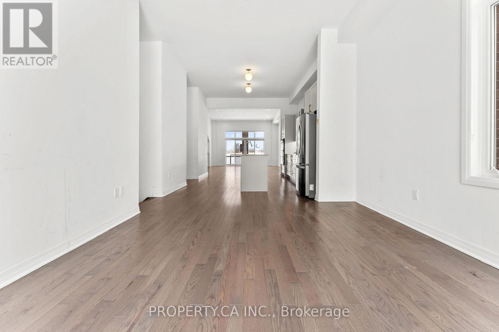 2 Yacht Drive Property Photo 6