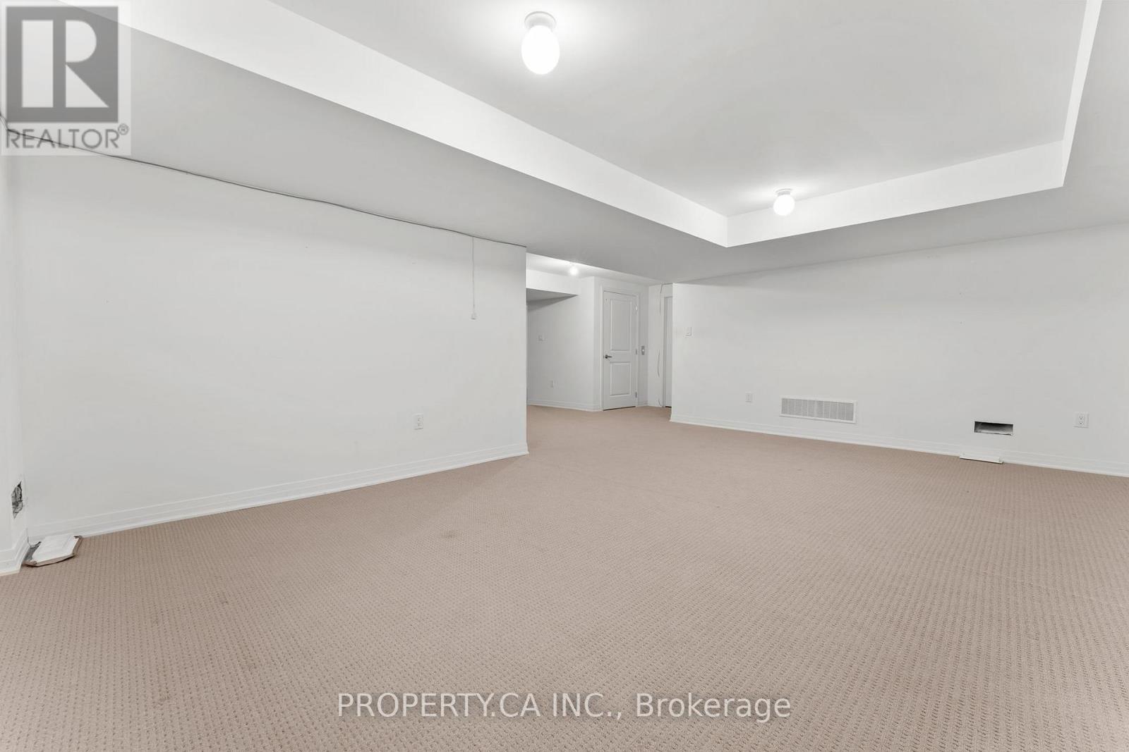 2 Yacht Drive Property Photo 37