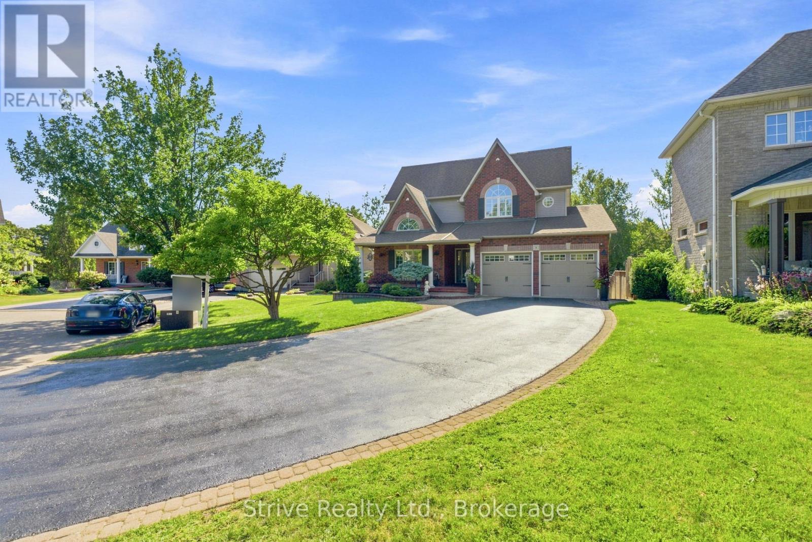 8 Rowland Court Property Photo 1