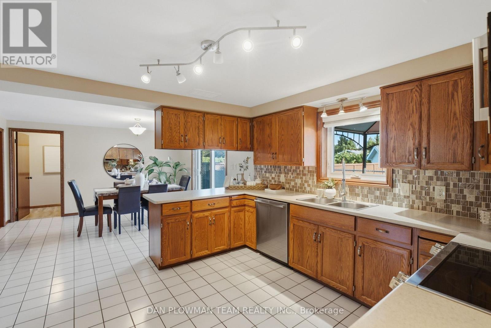 4451 Ganaraska Road Property Photo 11