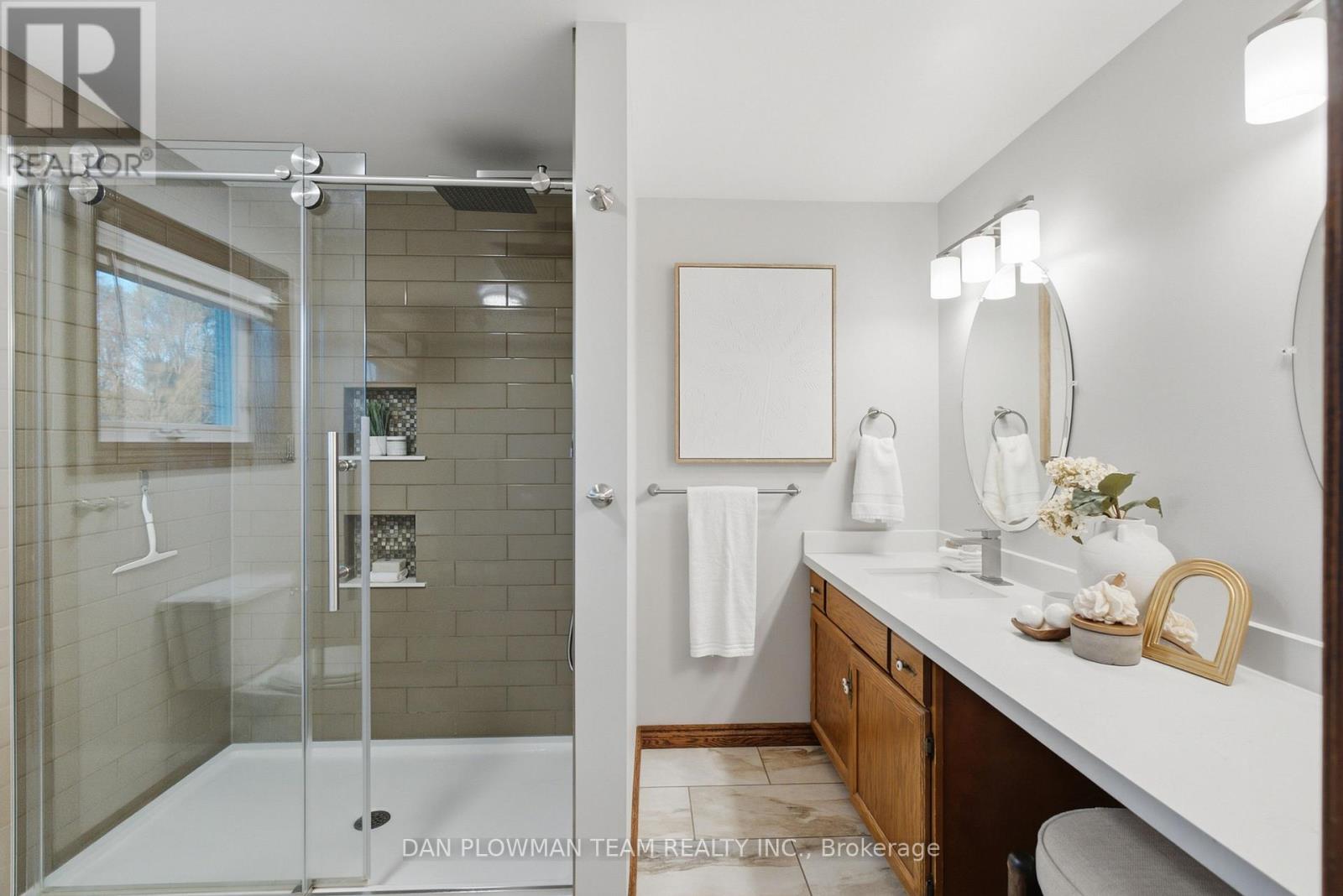 4451 Ganaraska Road Property Photo 24