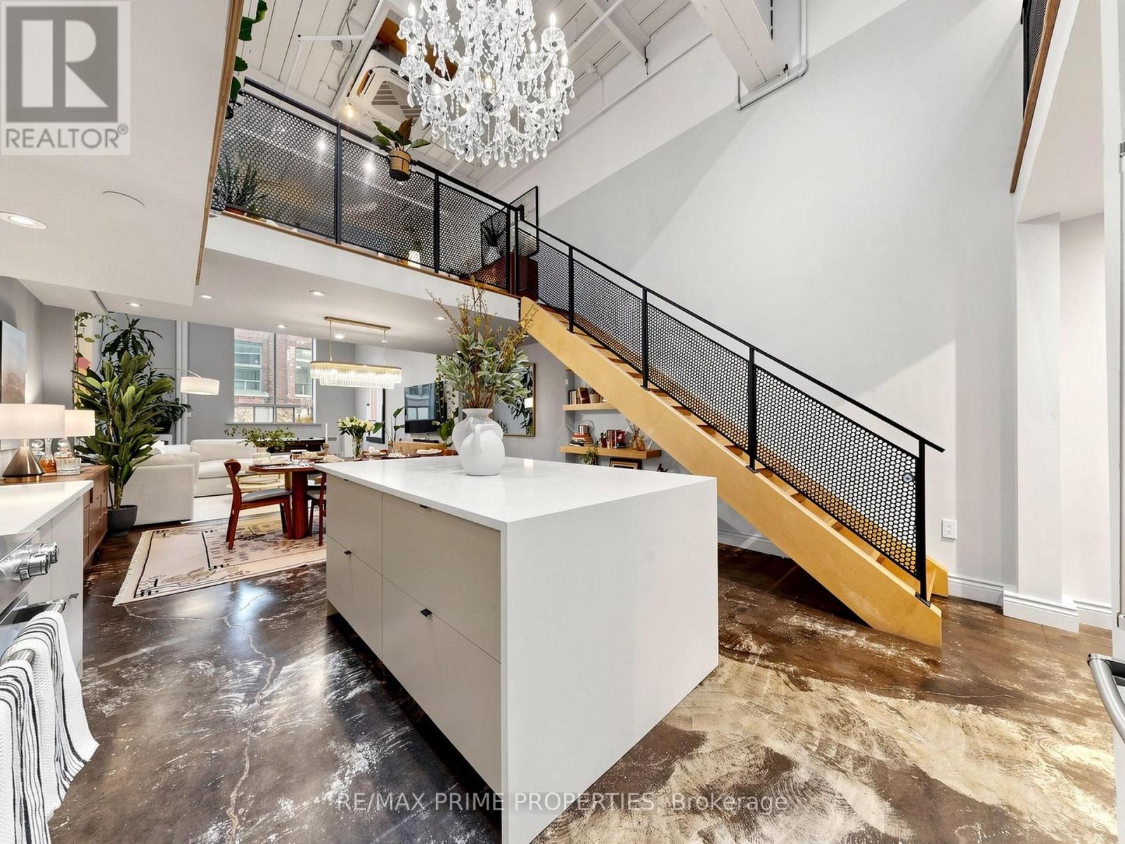 108 - 326 Carlaw Avenue Property Photo 3