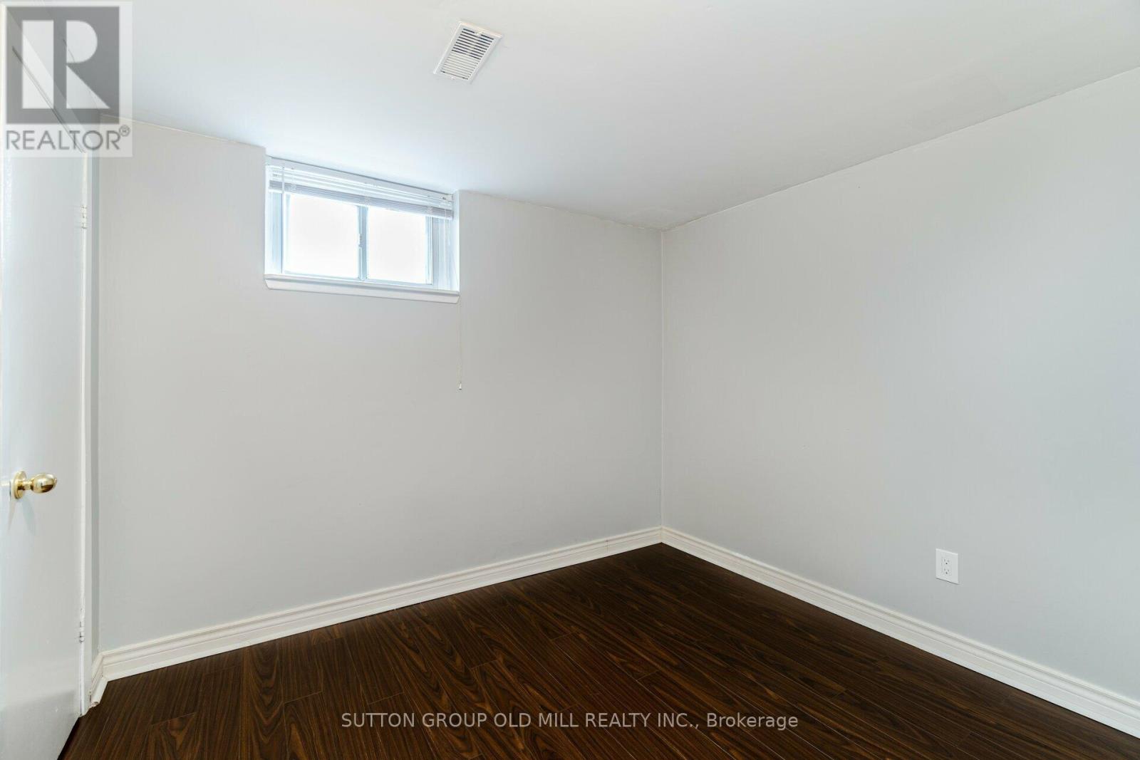 Lower - 5 Applefield Drive Property Photo 20