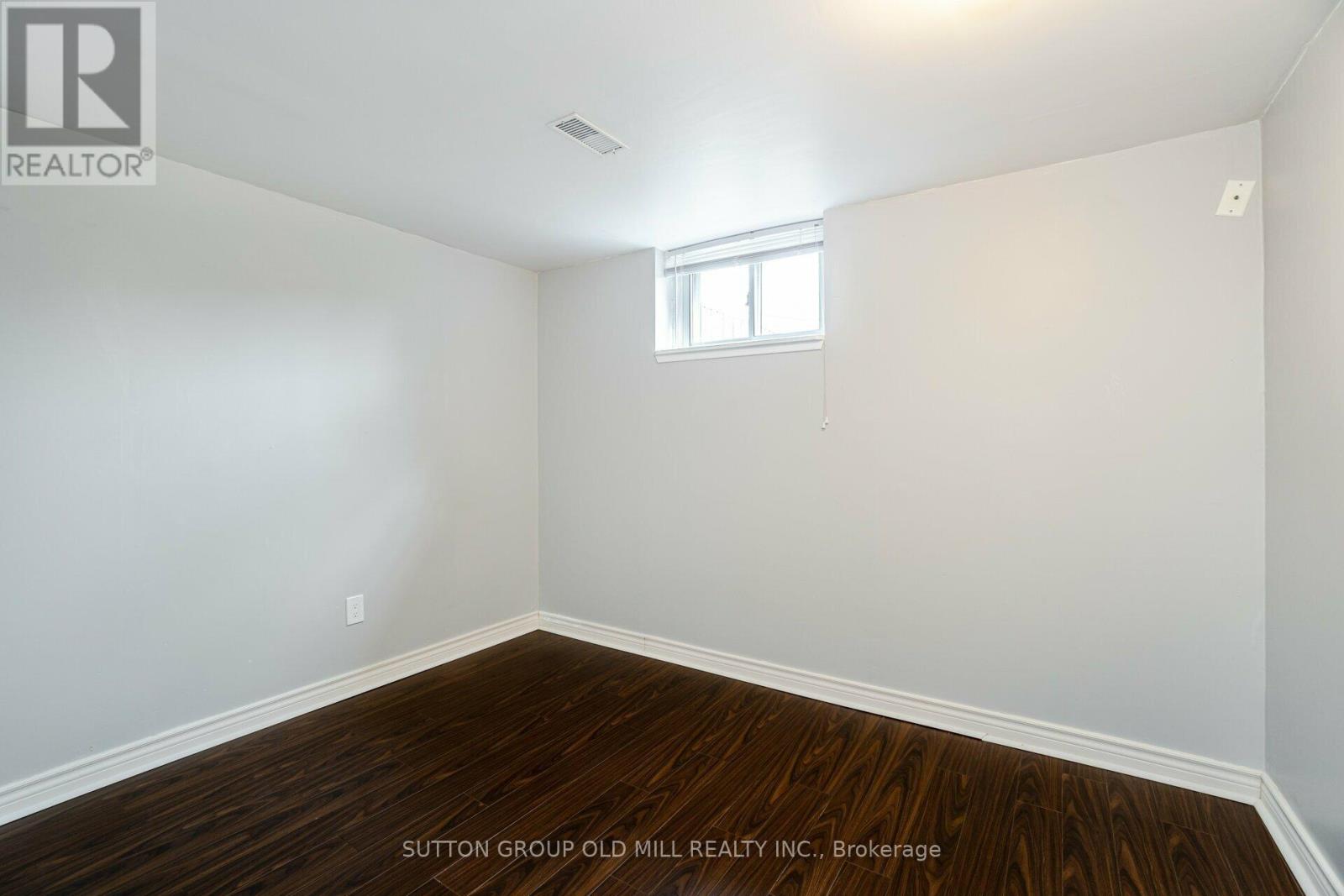 Lower - 5 Applefield Drive Property Photo 23