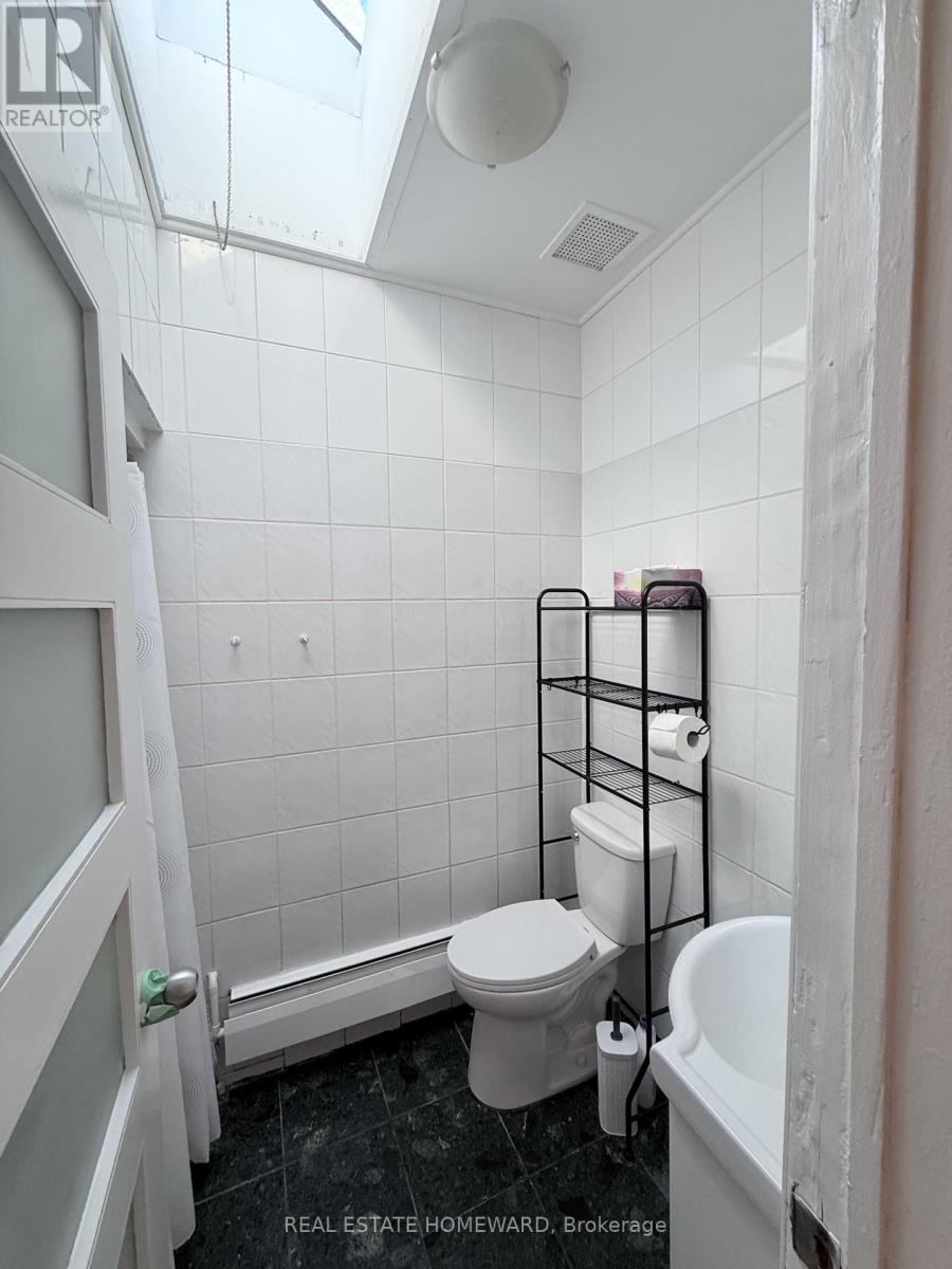 Apt 2 - 611 Danforth Avenue Property Photo 4