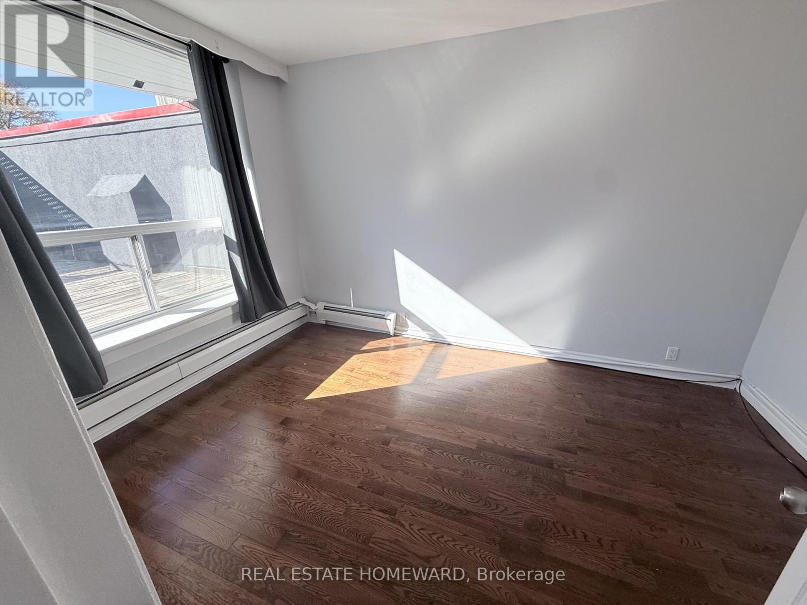 Apt 2 - 611 Danforth Avenue Property Photo 7