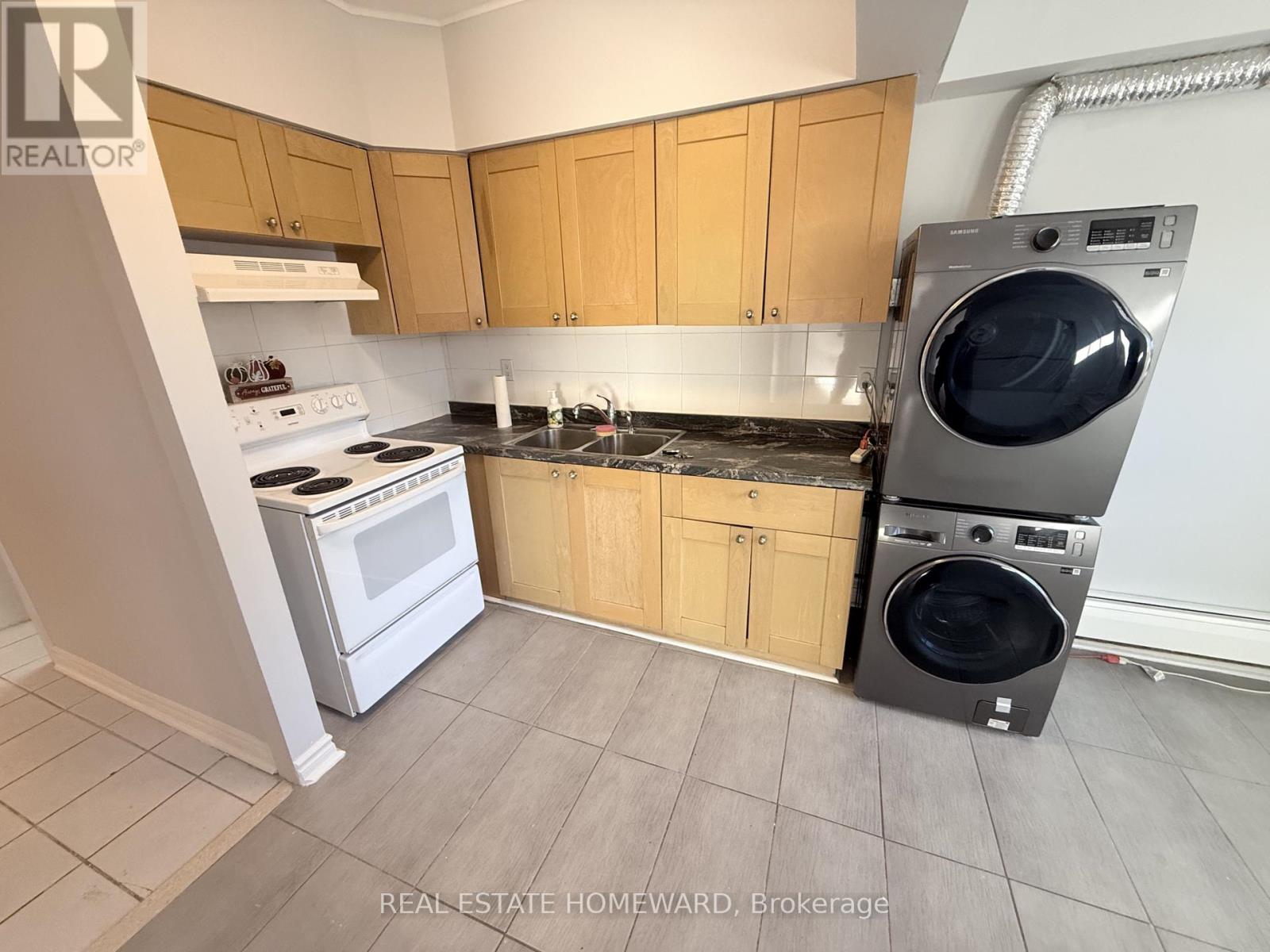 Apt 2 - 611 Danforth Avenue Property Photo 10
