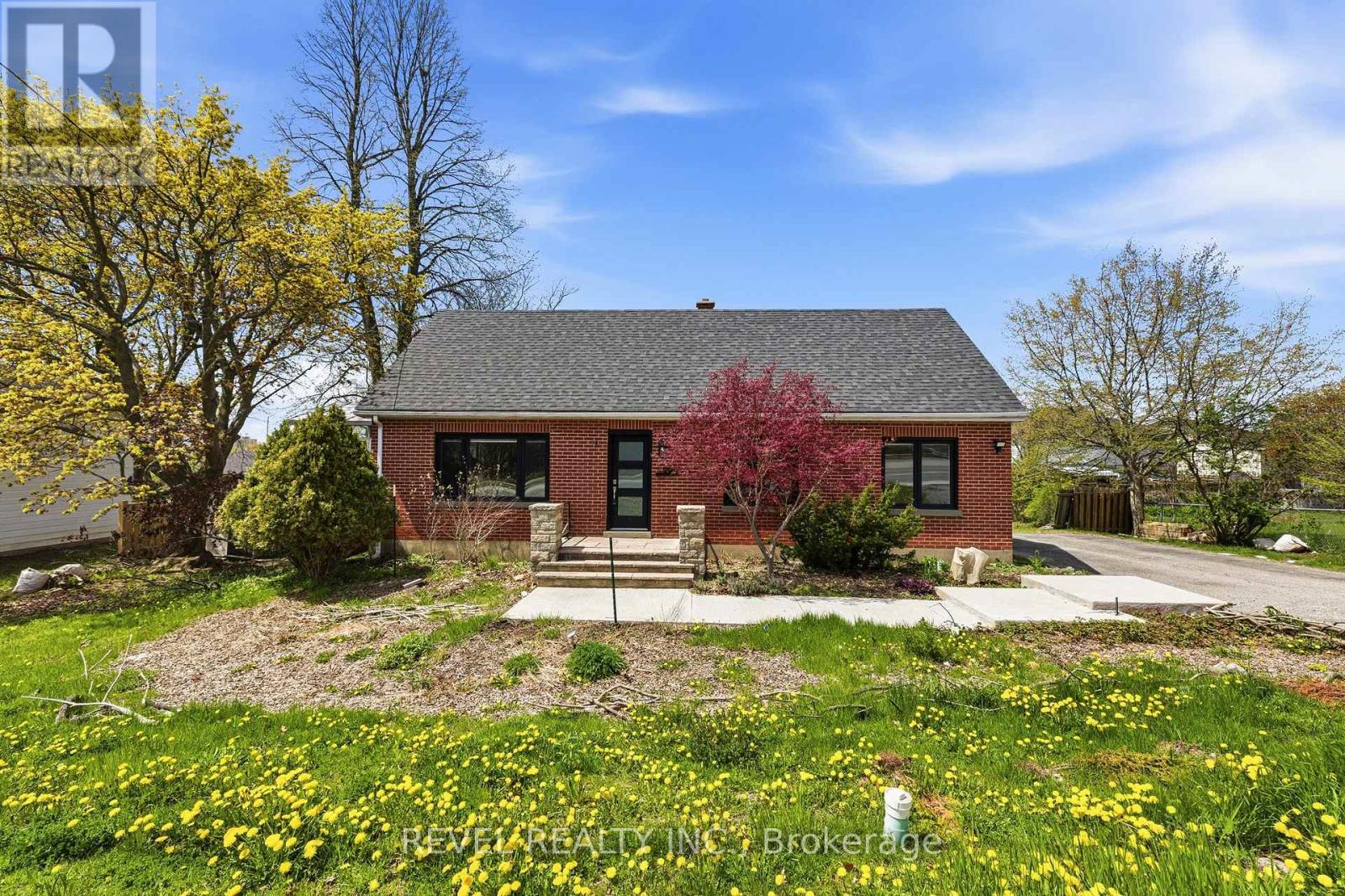 MAIN - 990 HARMONY ROAD N Property Photo 1