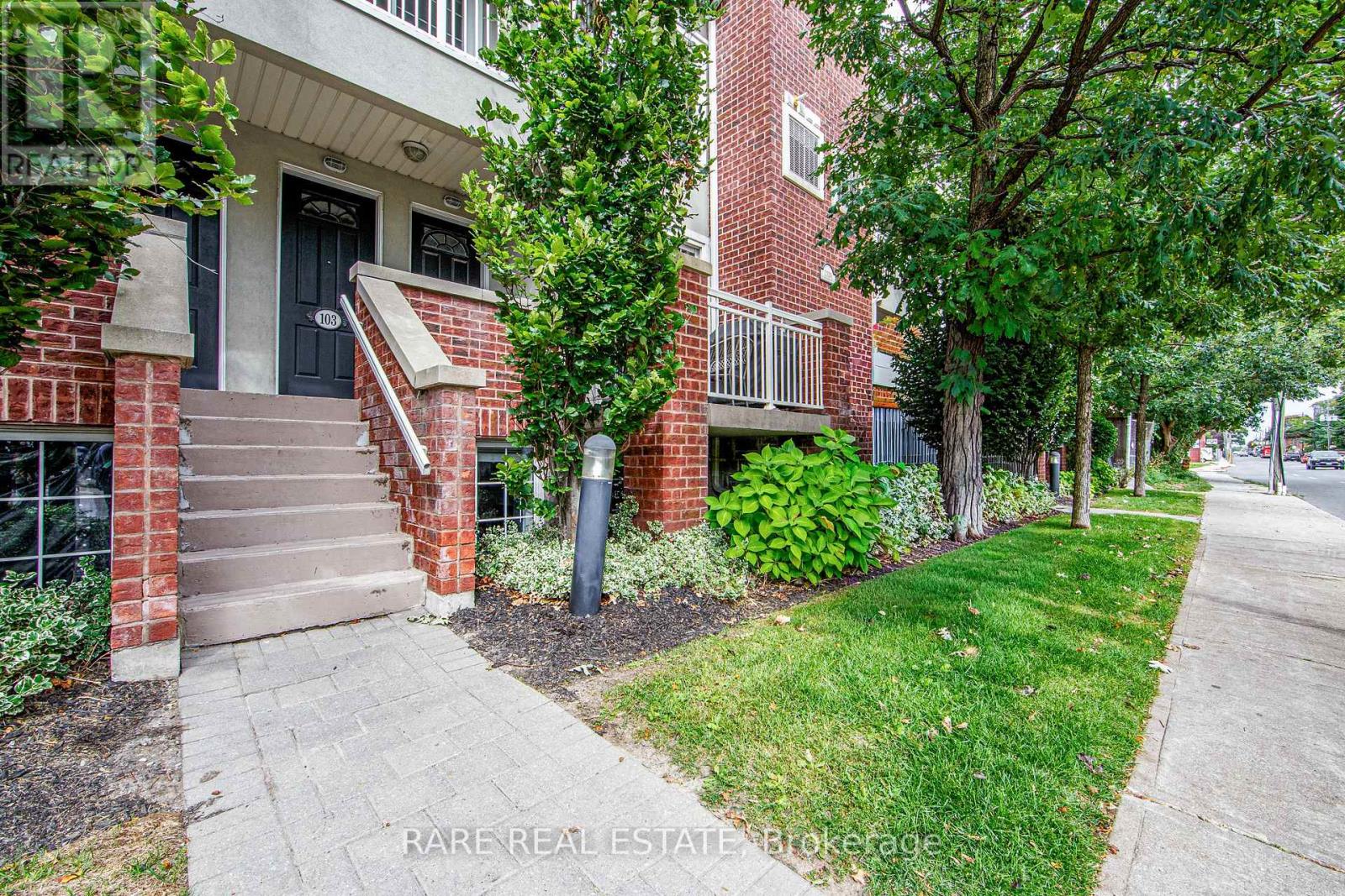 104 - 2320 Gerrard Street E Property Photo 14