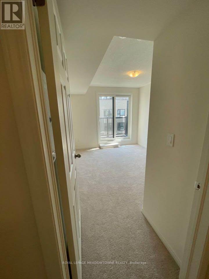 324 - 8835 Sheppard Avenue E Property Photo 12