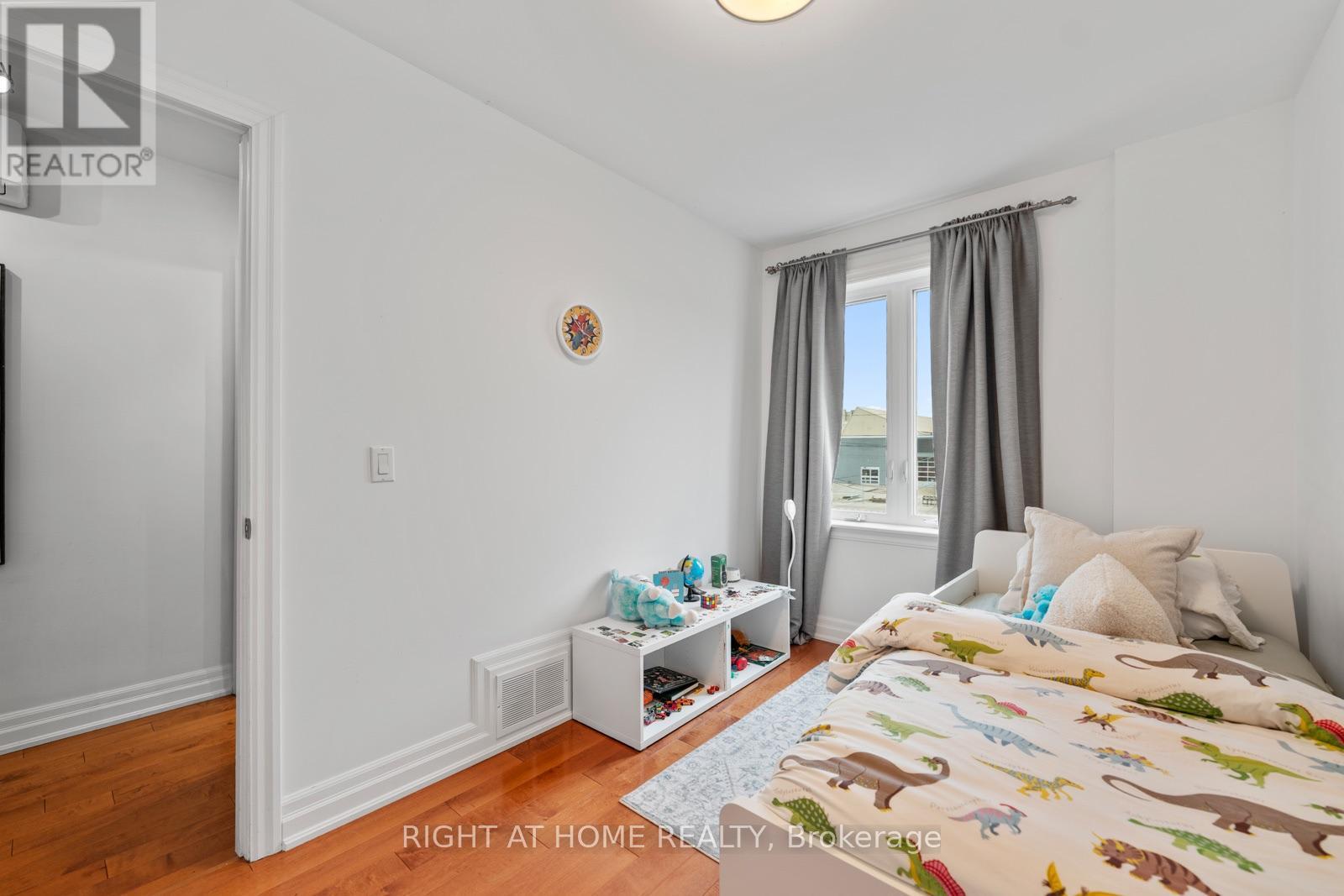5 1/2 Luttrell Avenue Property Photo 22