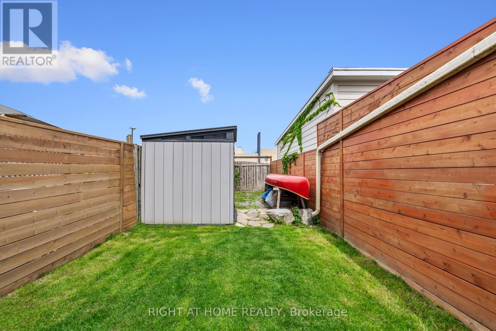 5 1/2 Luttrell Avenue Property Photo 29