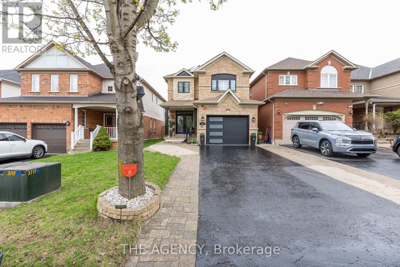 54 Thames Drive Property Photo 2