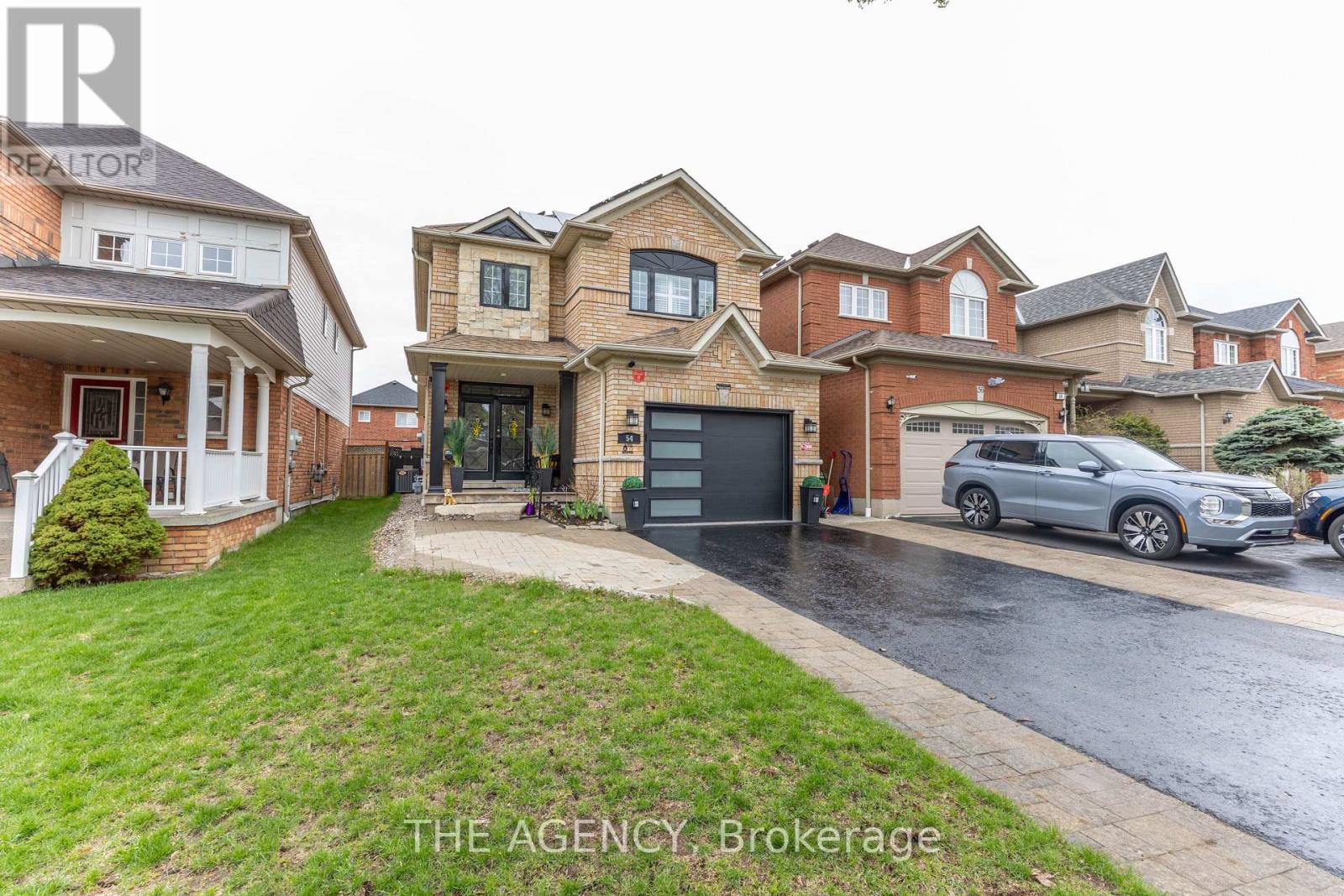 54 Thames Drive Property Photo 3